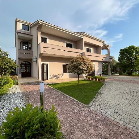 Apartment Lina Задар Екстериор снимка